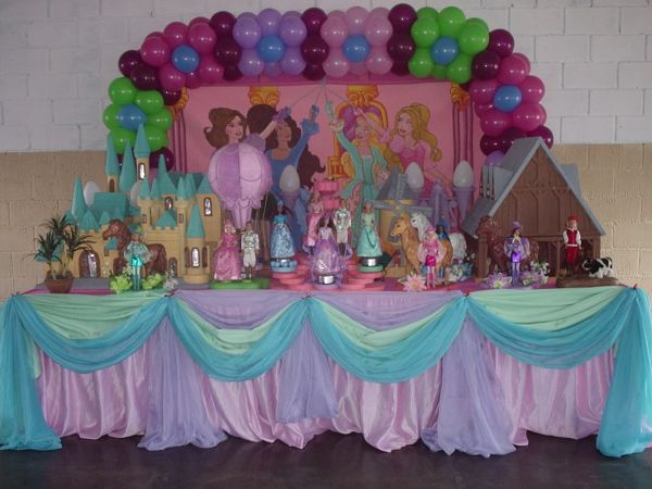 Mesa Temática Barbie e as três Mosqueteiras