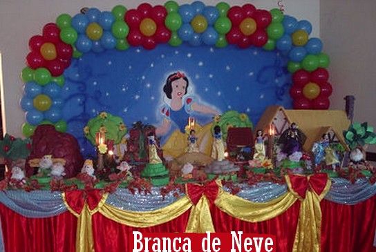 Mesa Temática Branca de Neve